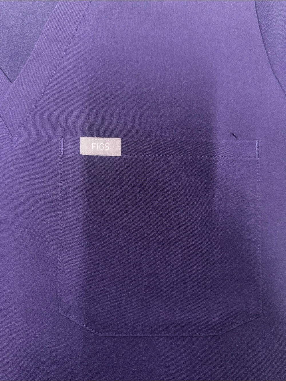 FIGS Catarina Scrub Top Women’s Small Deep Purple